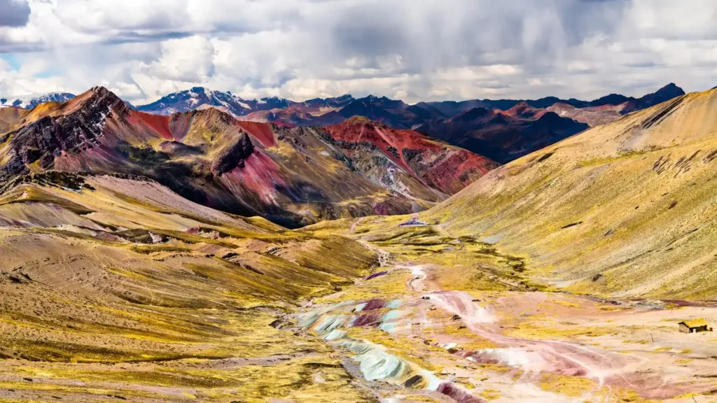 Trekking to Rainbow Mountain: A Guide to Vinicunca and Palcoyo